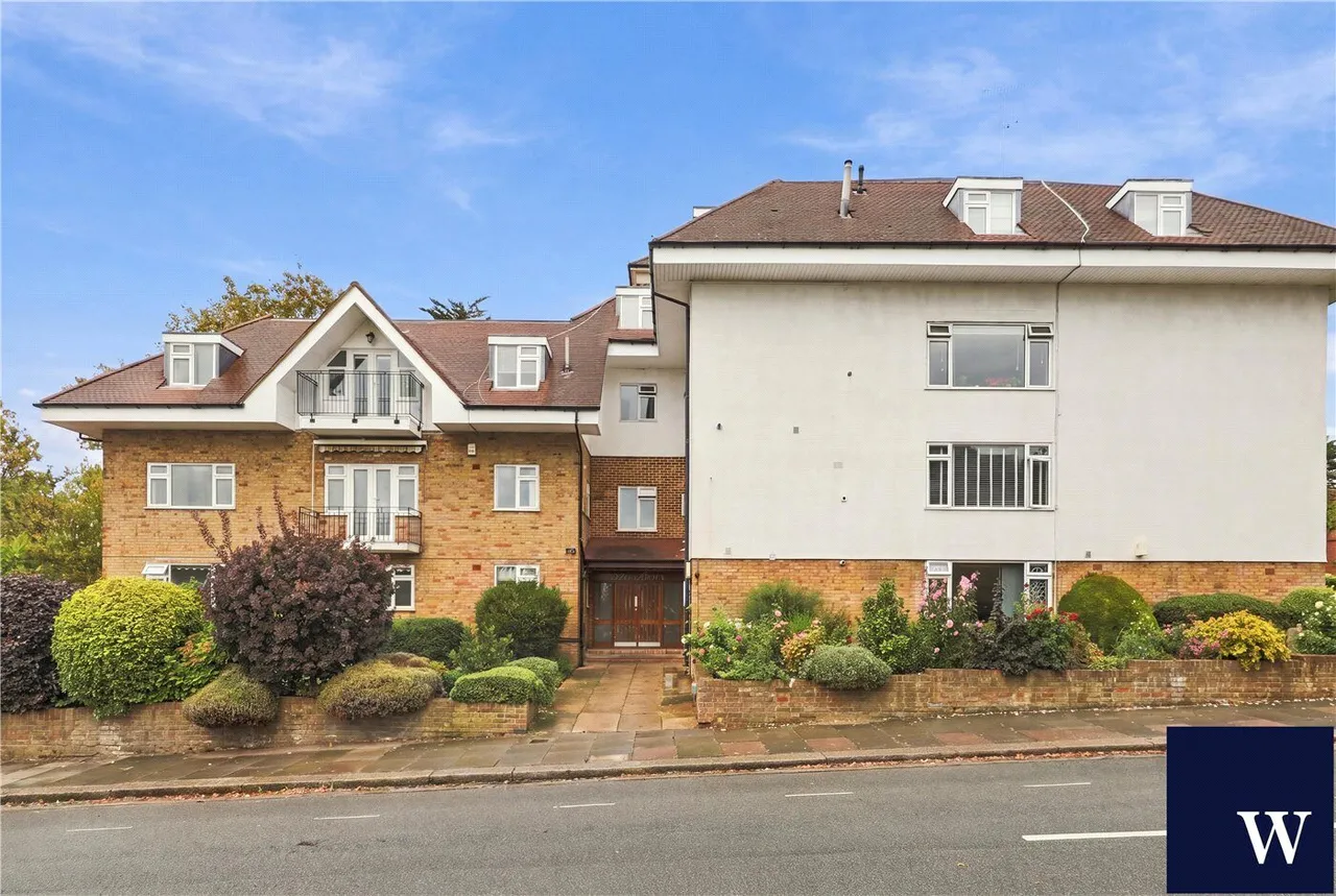 Hendon Lane, Finchley, N3, photo 25