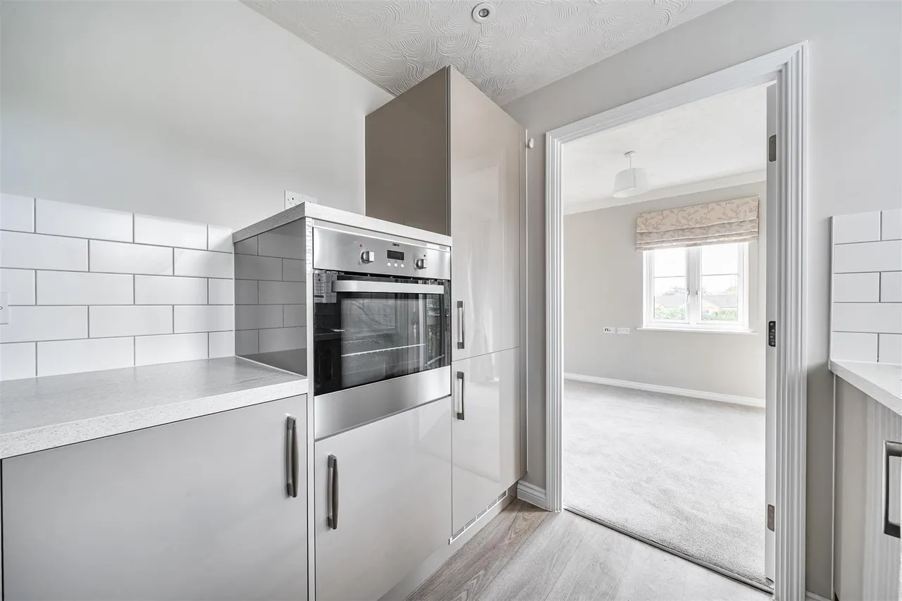 Prices Lane, Reigate, RH2, photo 7