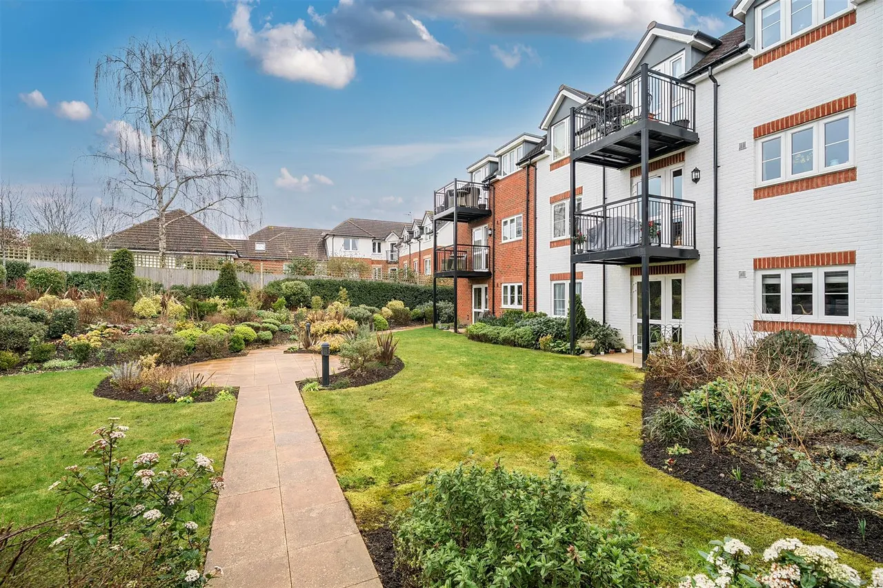 Prices Lane, Reigate, RH2, photo 15