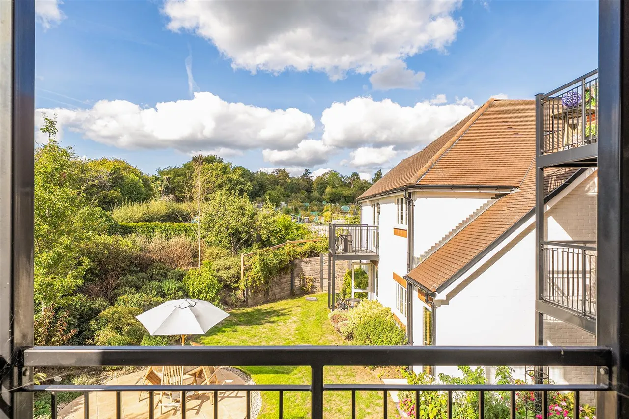 Prices Lane, Reigate, RH2, photo 12