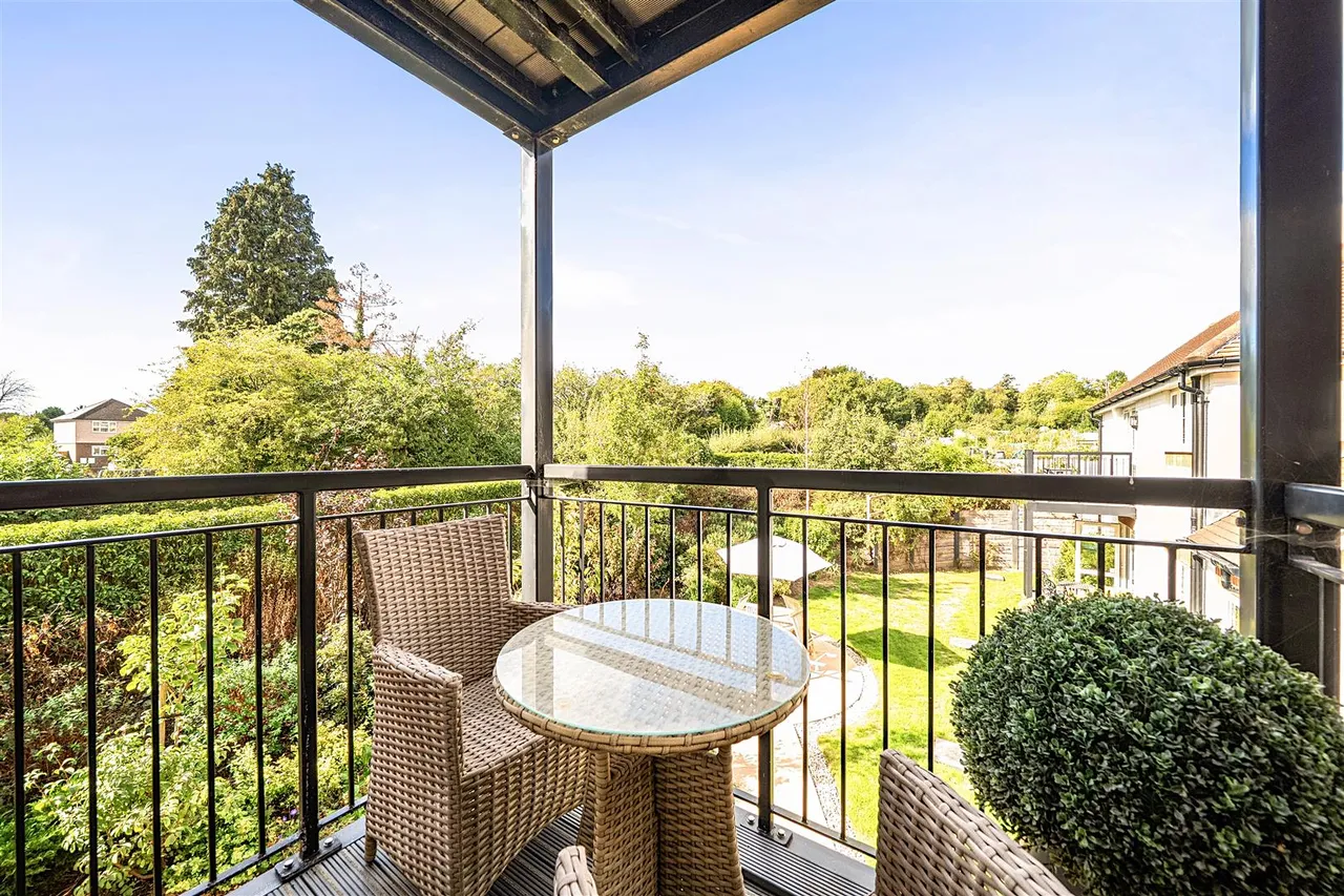 Prices Lane, Reigate, RH2, photo 2