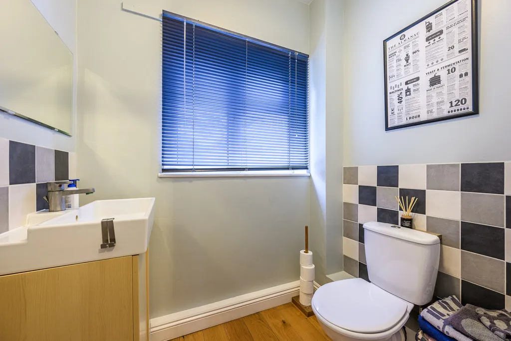 Beaumaris Road, Newport, photo 11