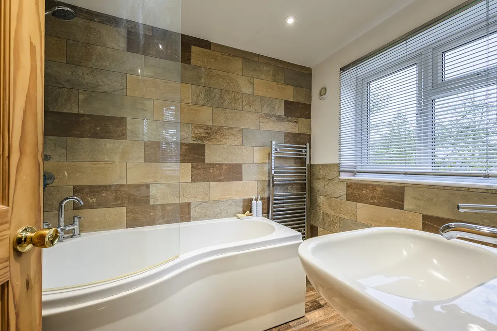 Beaumaris Road, Newport, photo 15