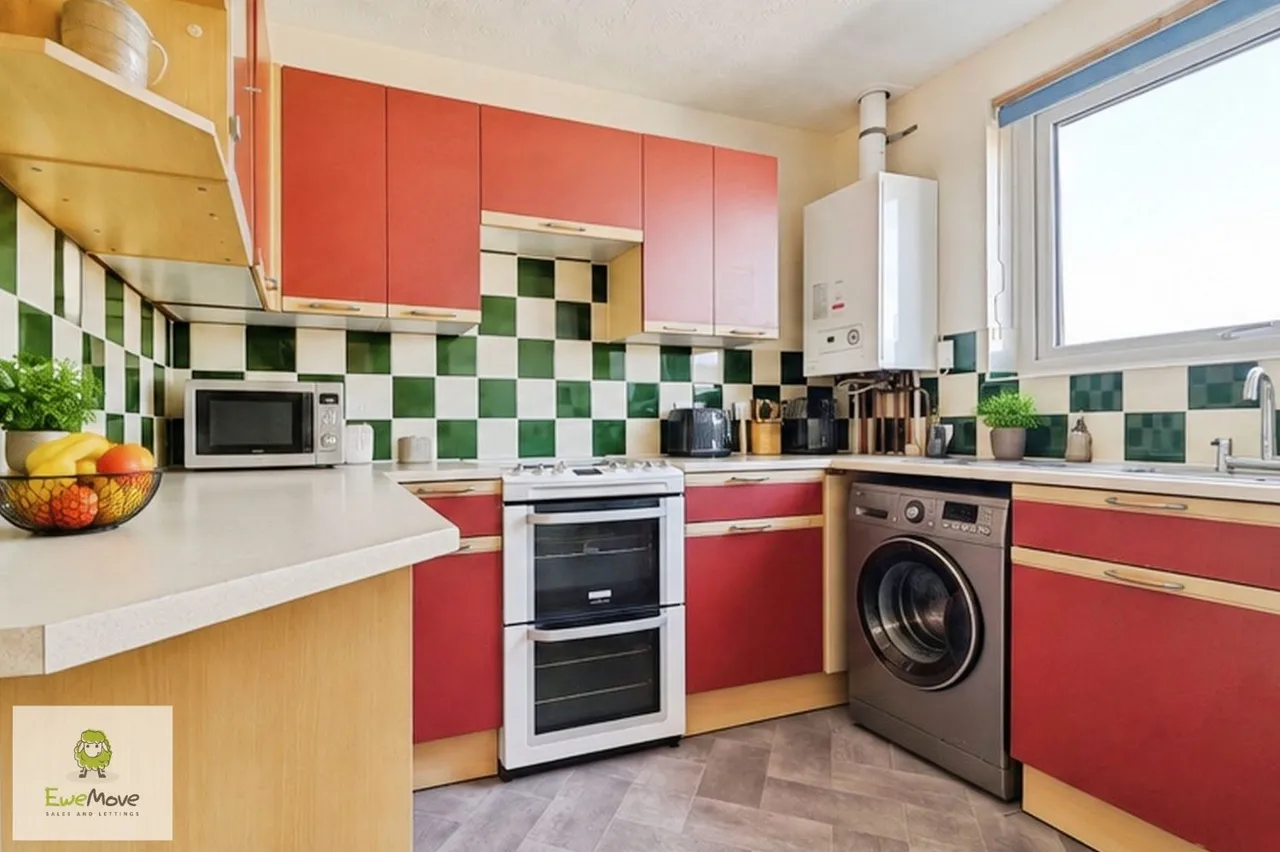 Eskrett Street, Hednesford, WS12, photo 4