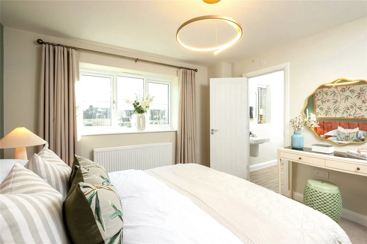 15 Kestrel Close,, Gloucestershire, Coaley, GL11 5EG, photo 22