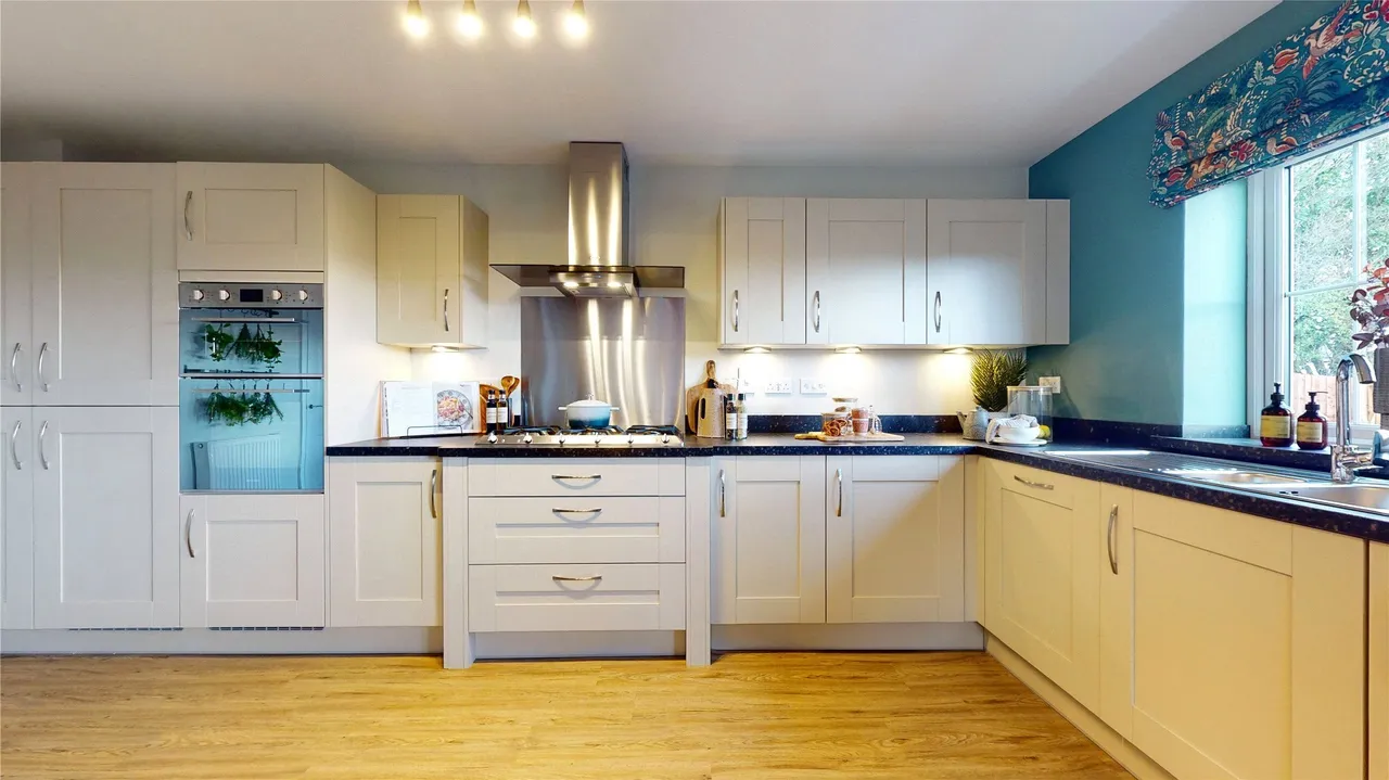 15 Kestrel Close,, Gloucestershire, Coaley, GL11 5EG, photo 2