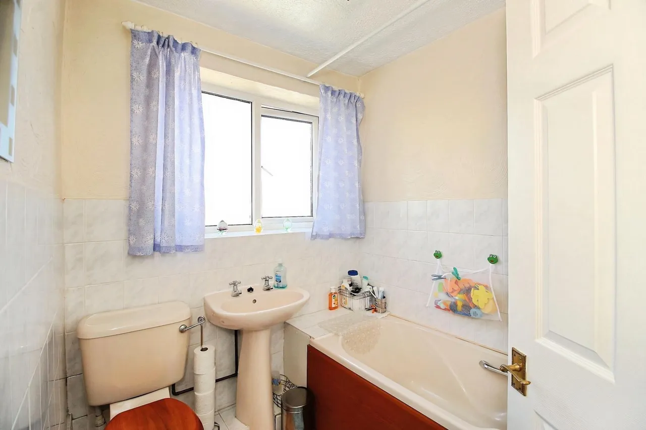 Foxglove Close, East Goscote, LE7, photo 10