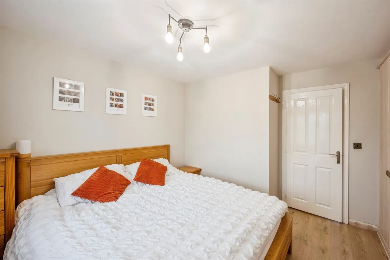 Buzzard Avenue, Mexborough, photo 12