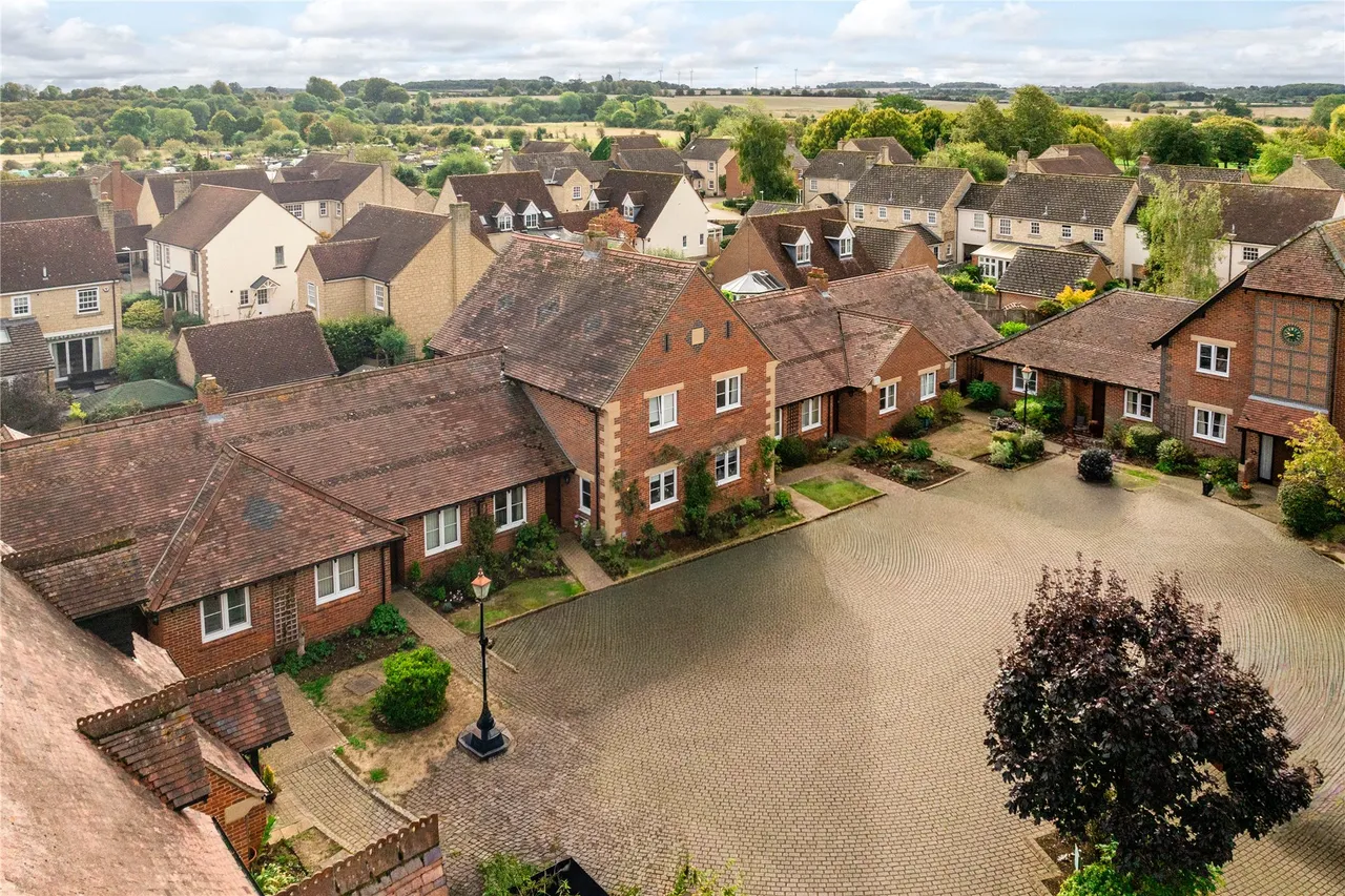 Freemans Gardens, Olney, MK46, photo 13