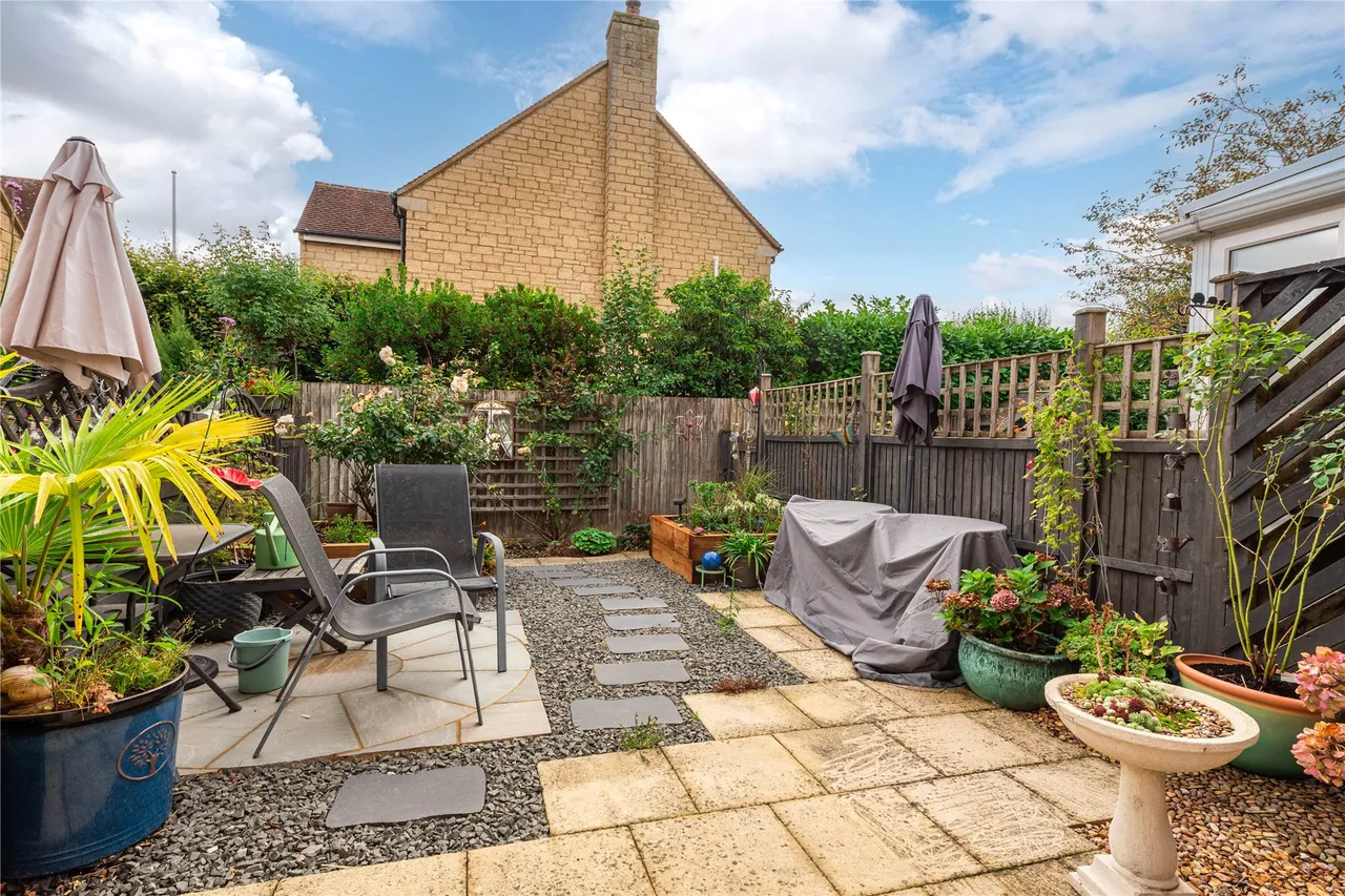 Freemans Gardens, Olney, MK46, photo 11