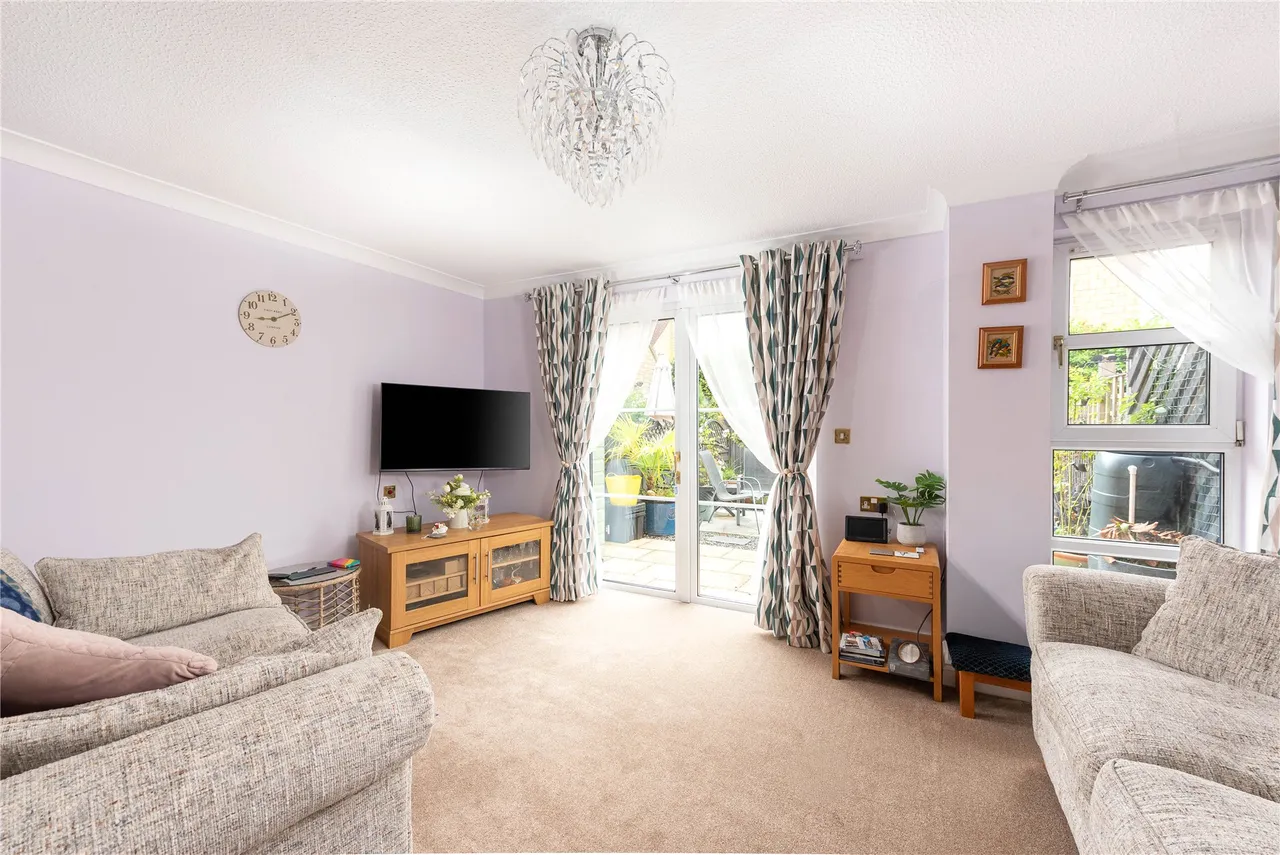 Freemans Gardens, Olney, MK46, photo 3