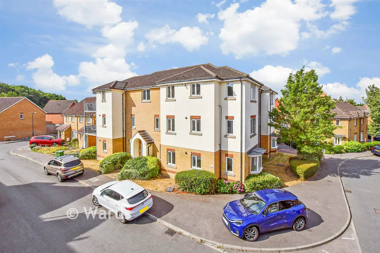 2 bed flat for sale, Furfield Chase, Boughton Monchelsea, ME17
