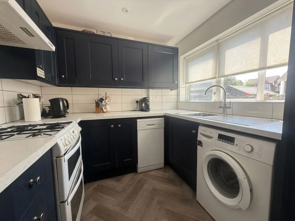 Whitehall Road, Uxbridge, UB8, photo 2