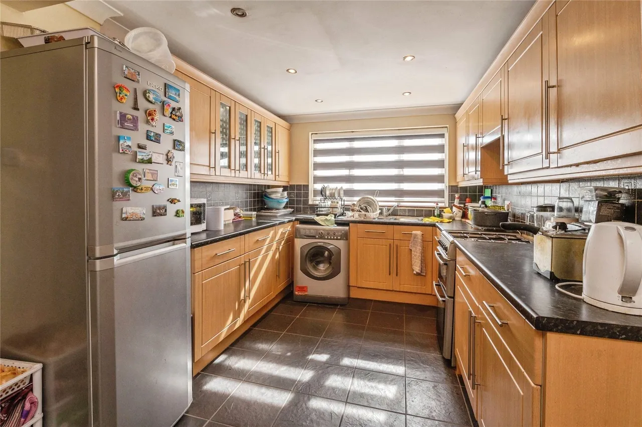 The Beeches, Tilbury, RM18, photo 8