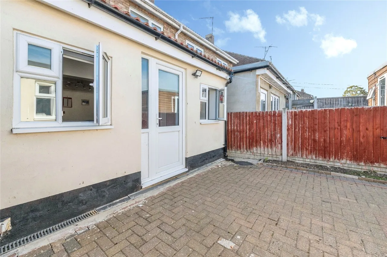 The Beeches, Tilbury, RM18, photo 18