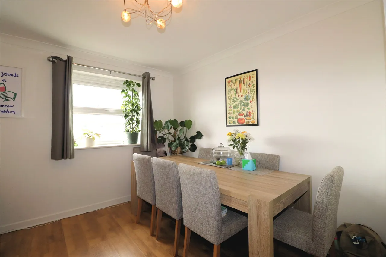 Prospect Place, Woking, GU22, photo 4