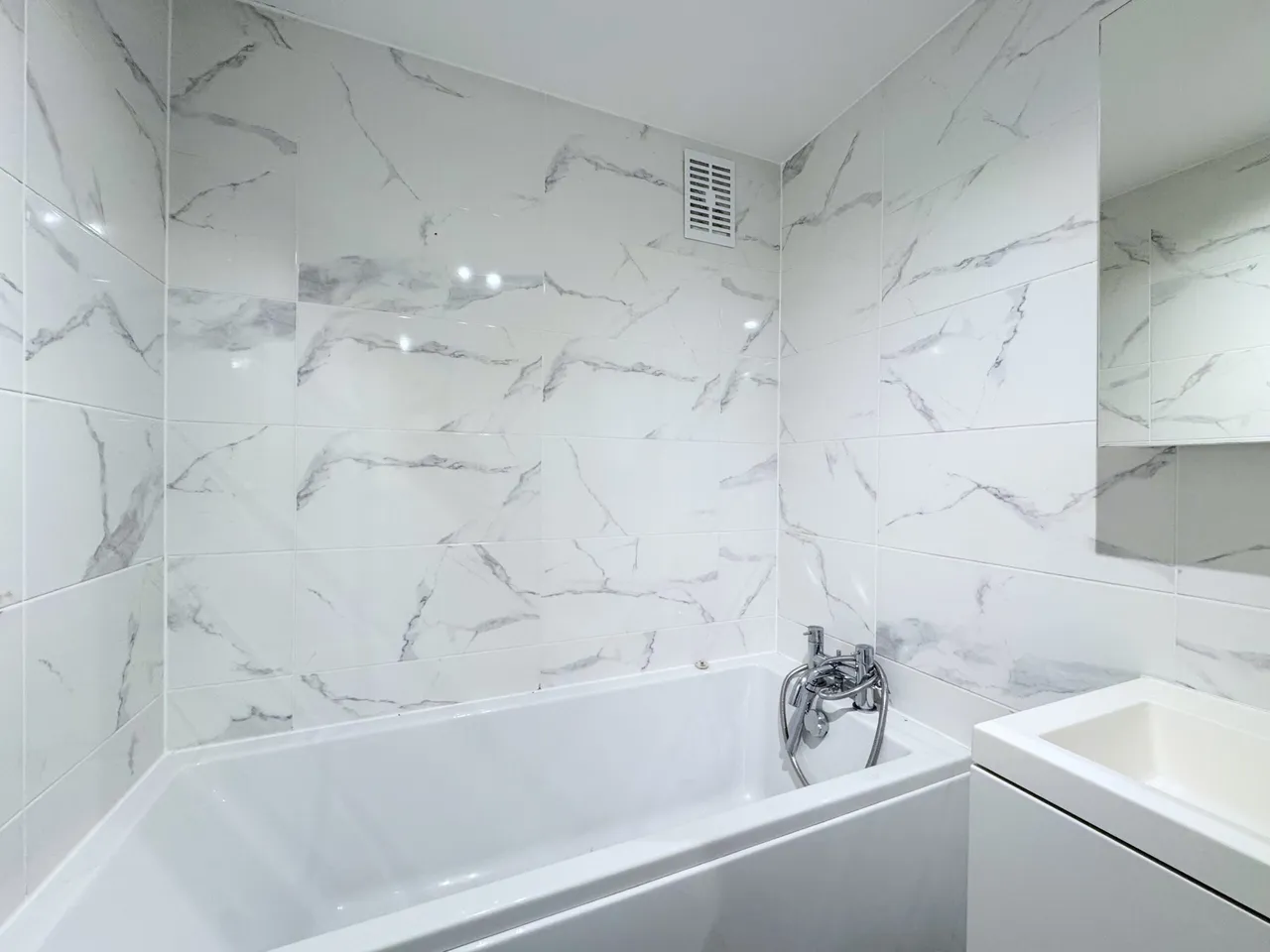 Stonegrove, Leamington House, HA8, photo 9
