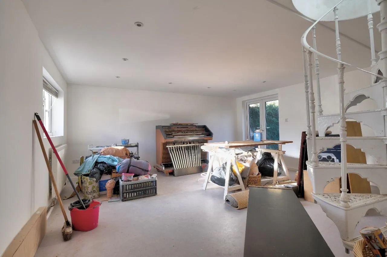Ticknell Piece Road, Charlbury, OX7, photo 11