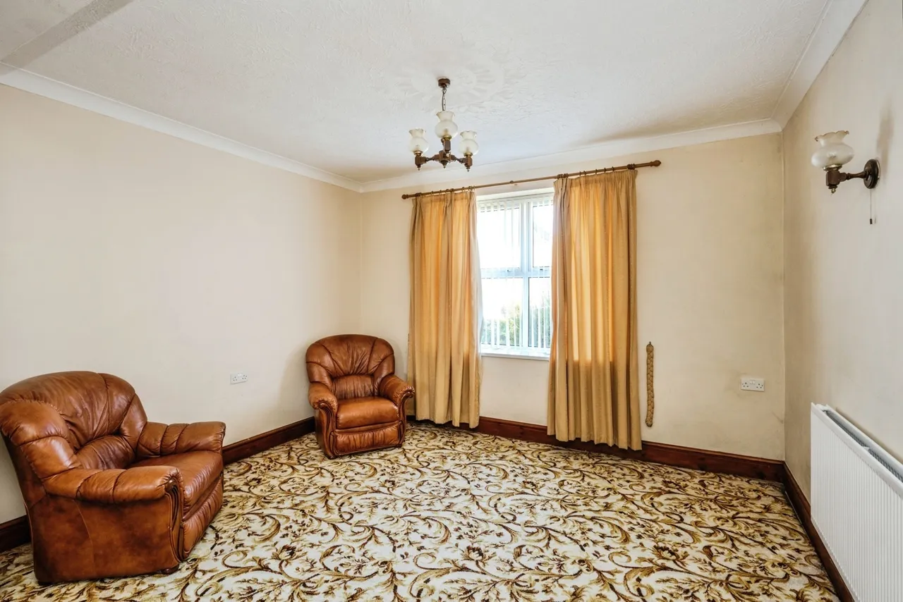 Church Road, Gorslas, SA14, photo 8