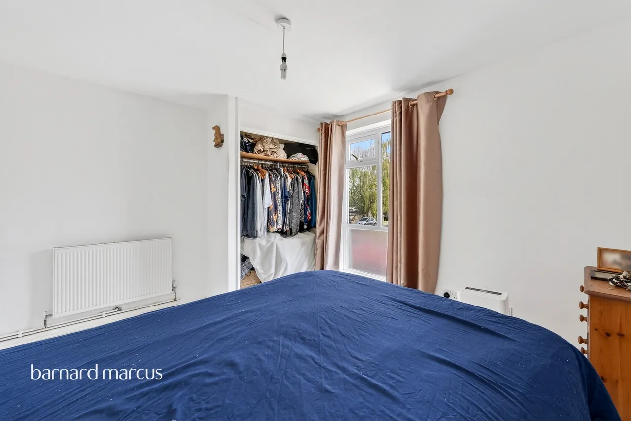 Long Walk, Epsom, KT18, photo 8