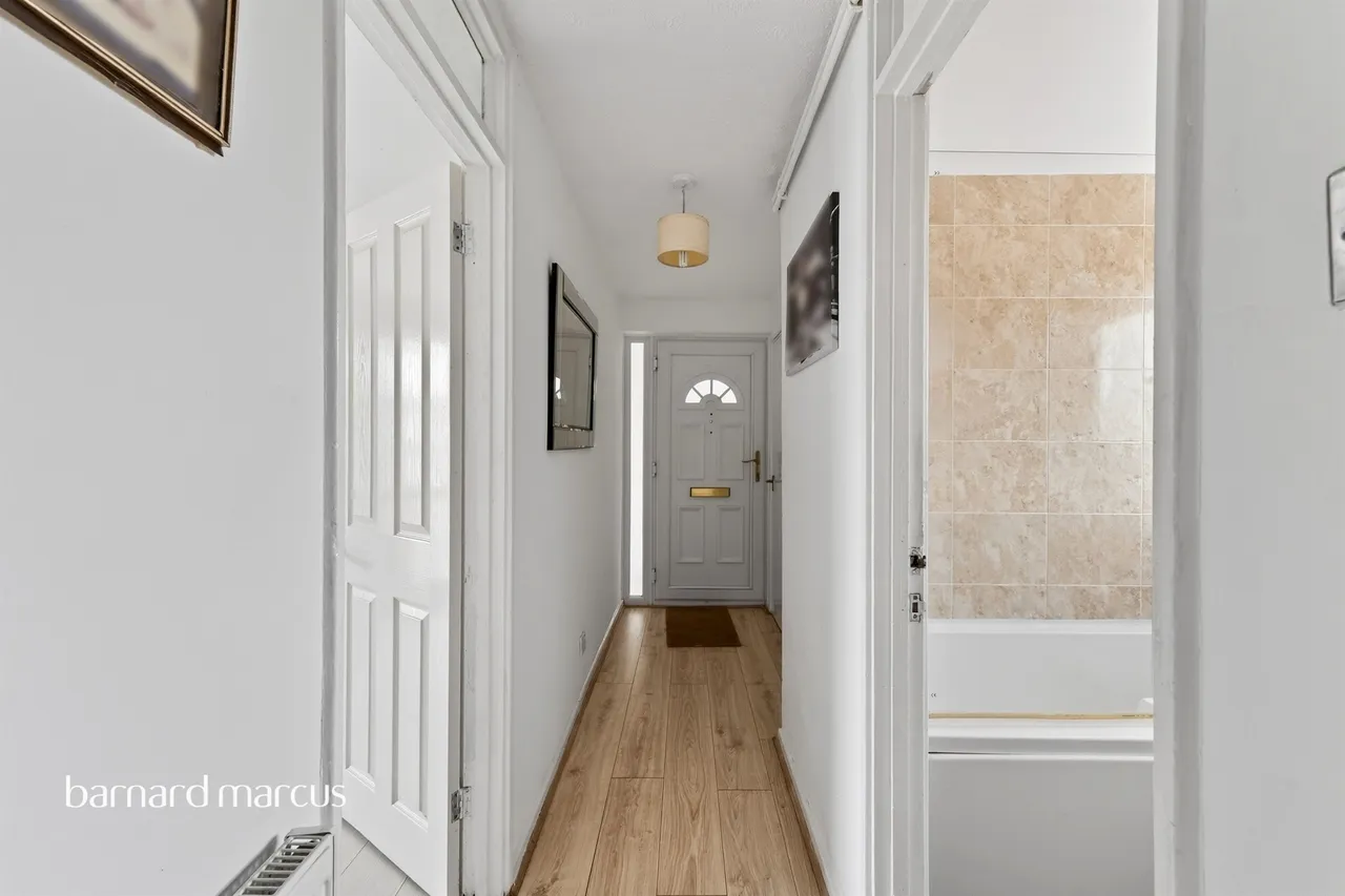 Long Walk, Epsom, KT18, photo 10