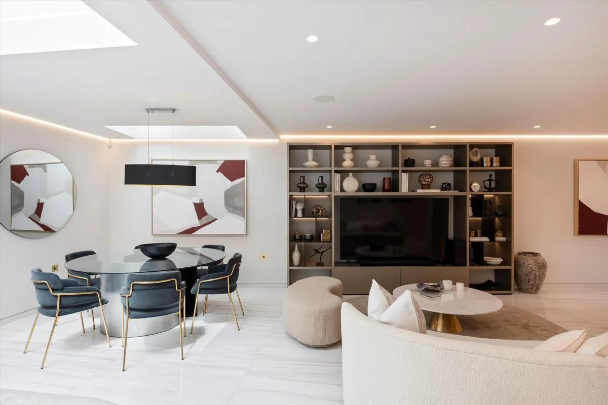 3 bed flat for sale, South Molton Street, London, W1K