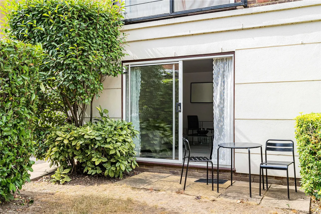 Mill Pond Close, London, SW8, photo 17