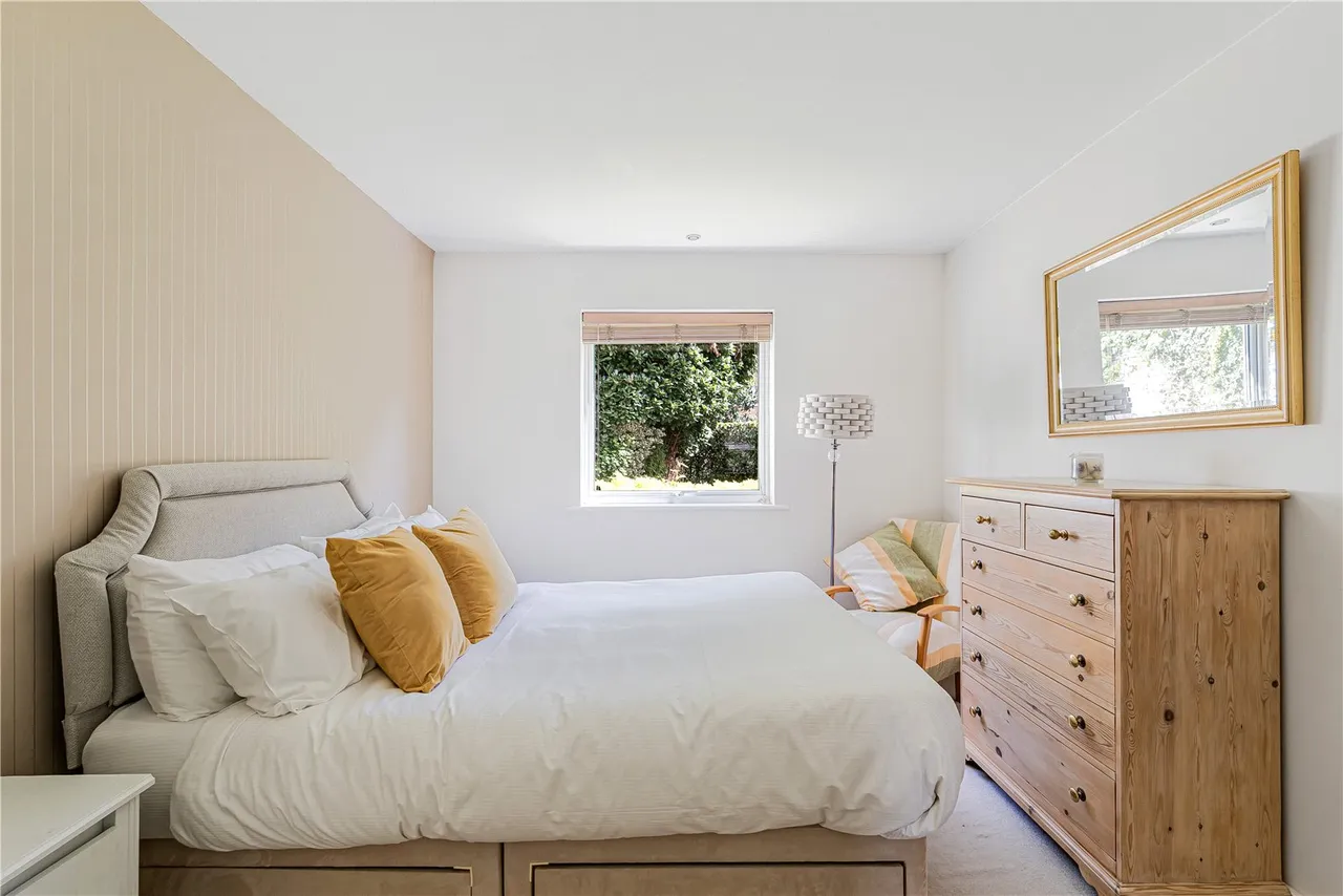 Mill Pond Close, London, SW8, photo 4