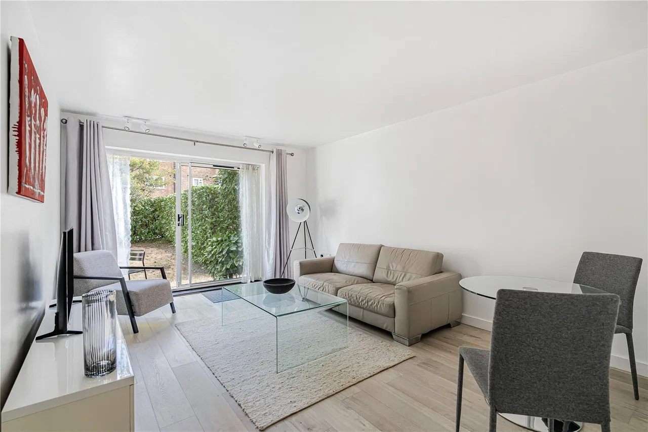 Mill Pond Close, London, SW8, photo 8