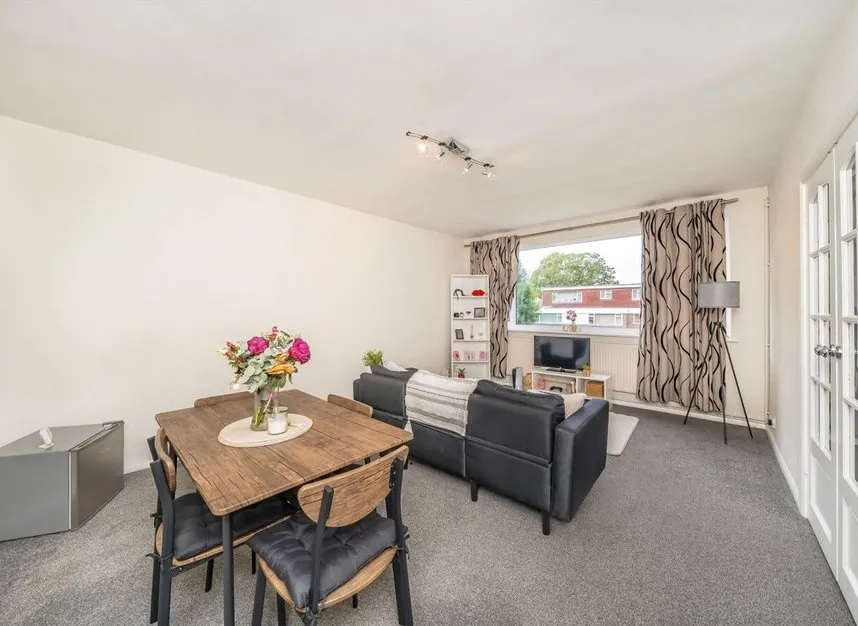 Deer Park Close, Kingston Upon Thames, KT2, photo 2