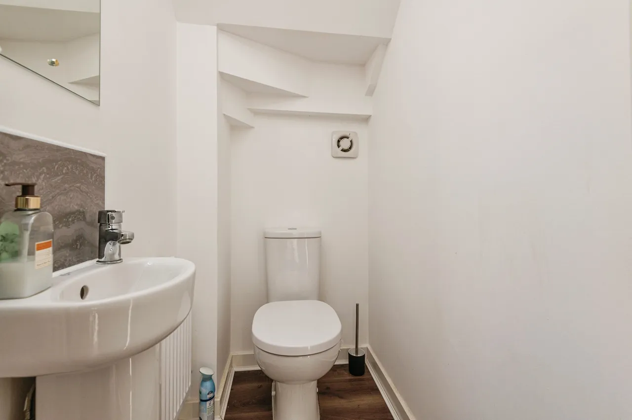 Sintering Crescent, Wakefield, photo 10