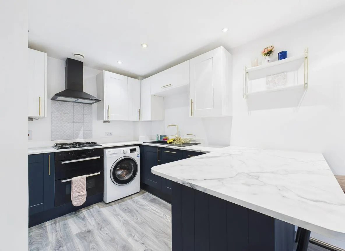 Coleridge Drive, 39 Coleridge Drive, Ruislip, Middlesex, HA4 8GT, photo 2