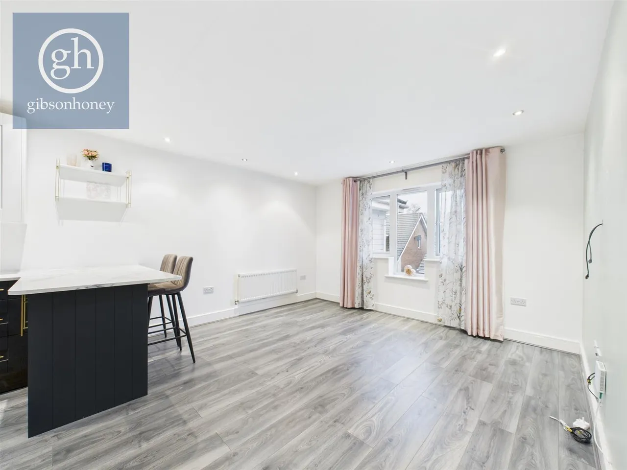 Coleridge Drive, 39 Coleridge Drive, Ruislip, Middlesex, HA4 8GT, photo 5
