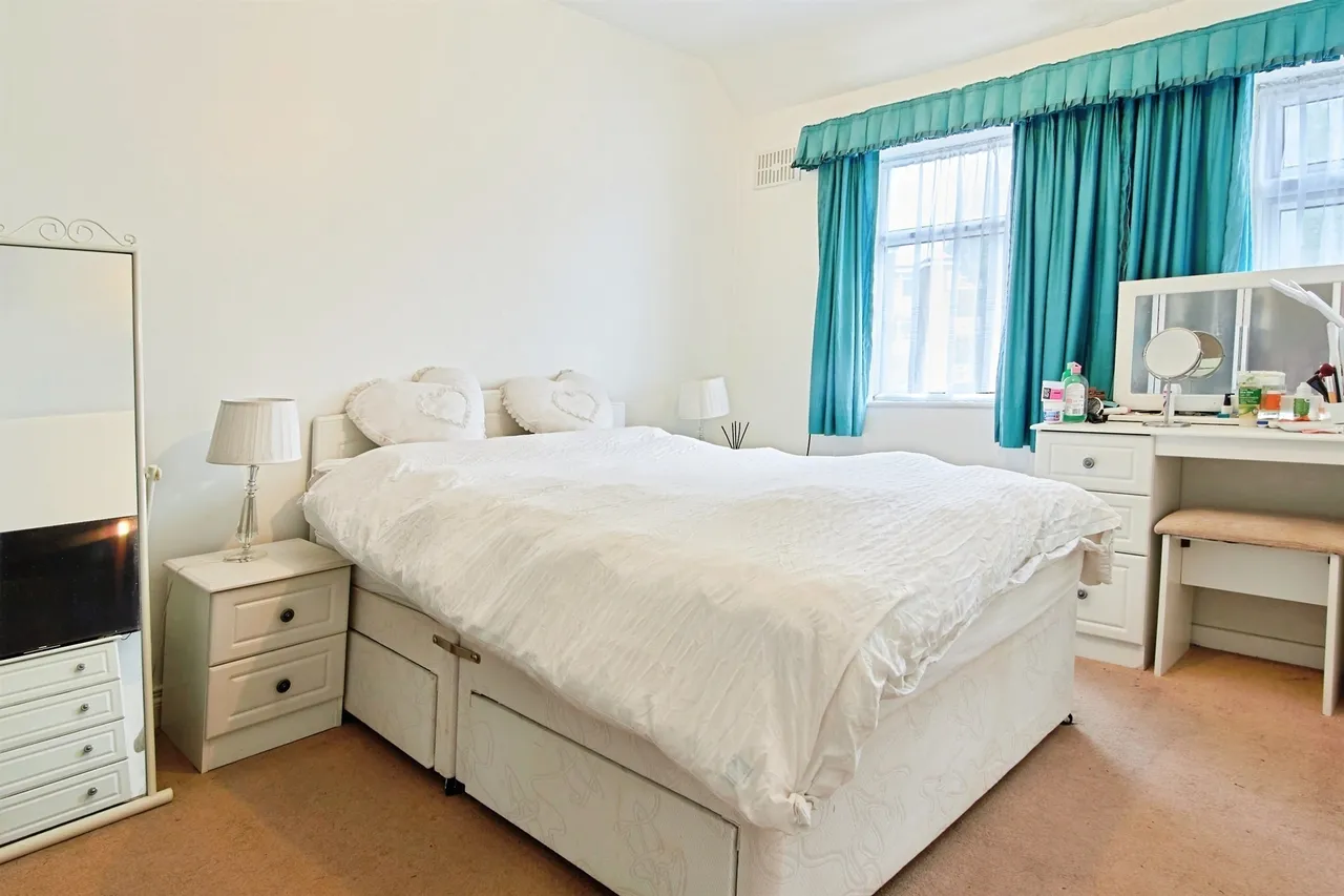 Perry Hill Road, Oldbury, photo 8