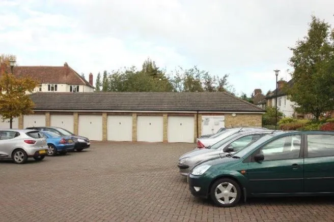 Wilshaw Close, Watford Way, London, NW4, photo 2