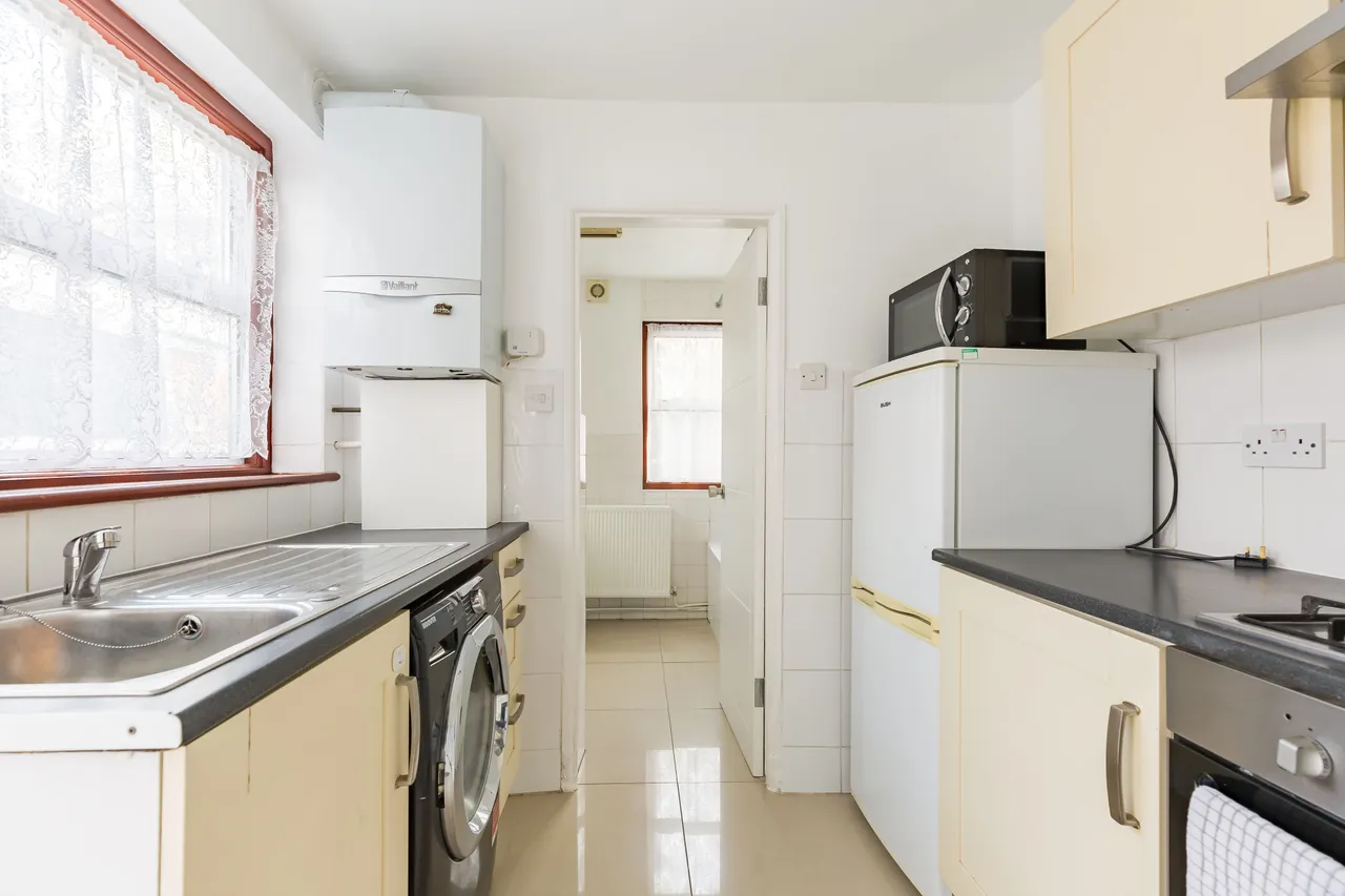 41 Tavistock Road, London, photo 3