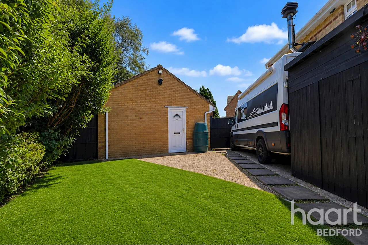 Meadowsweet Drive, Bedford, MK42, photo 4