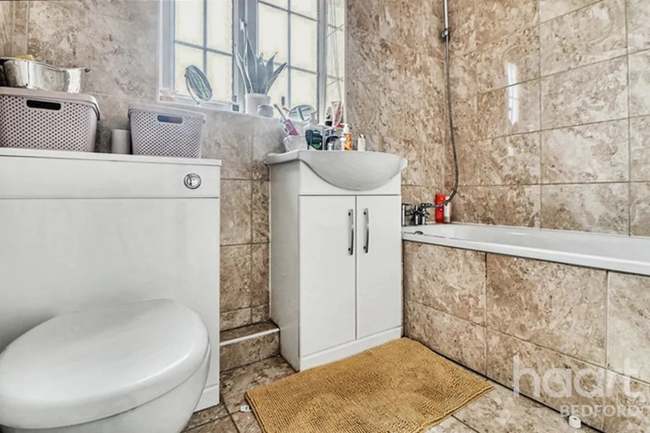 Meadowsweet Drive, Bedford, MK42, photo 19