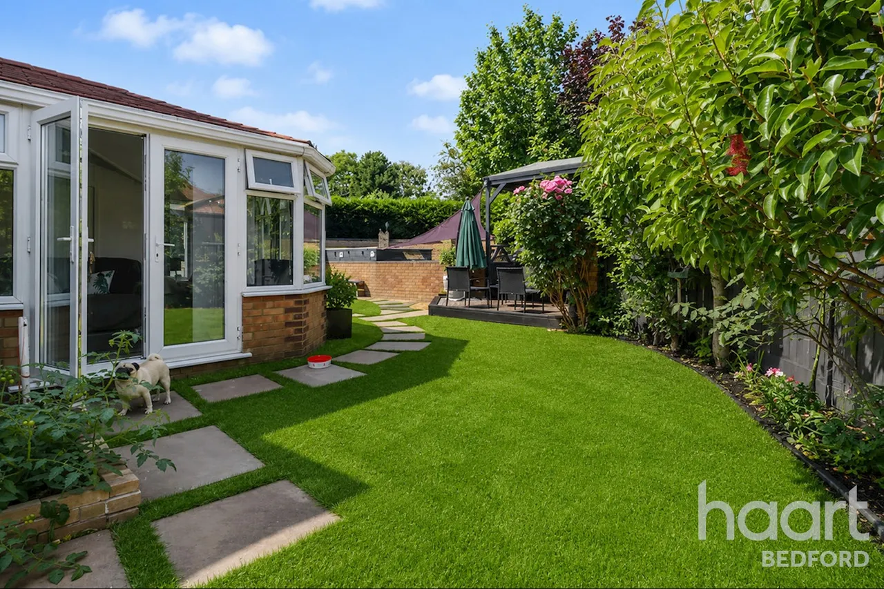 Meadowsweet Drive, Bedford, MK42, photo 2