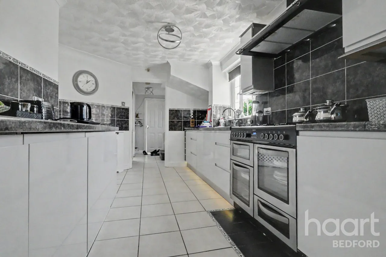 Meadowsweet Drive, Bedford, MK42, photo 12