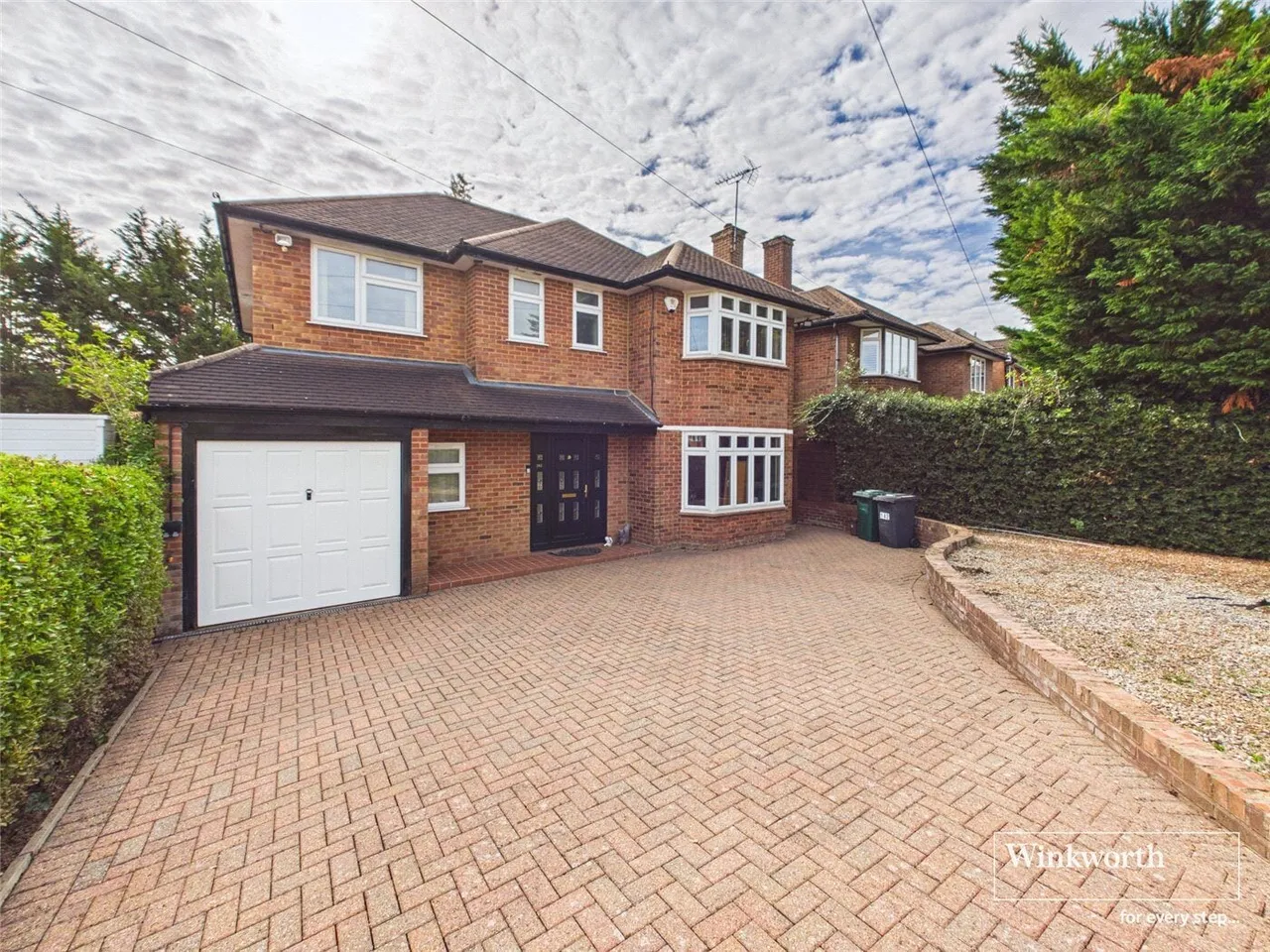 5 bed house for sale, Wolmer Gardens, Edgware, HA8