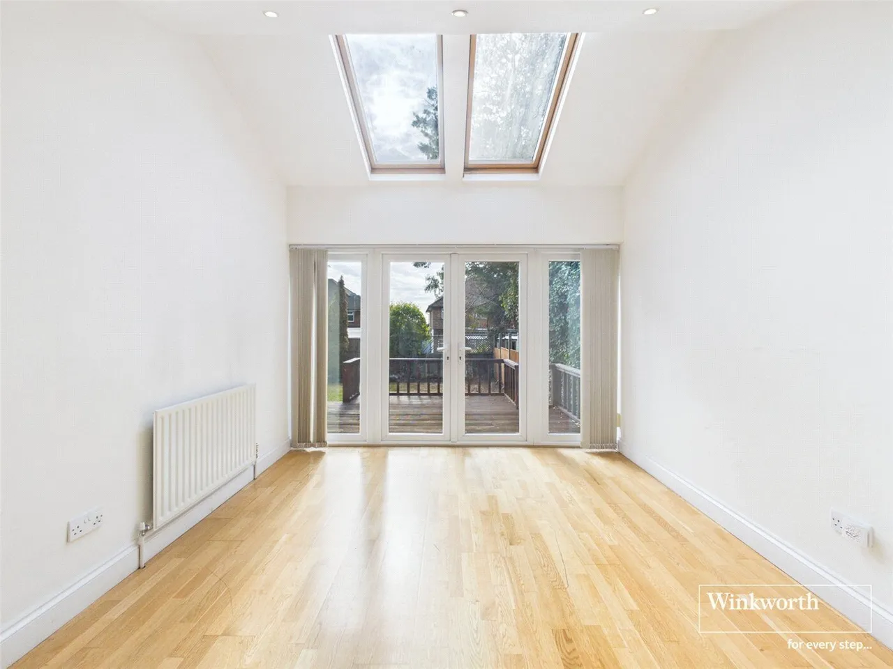 Wolmer Gardens, Edgware, HA8, photo 6