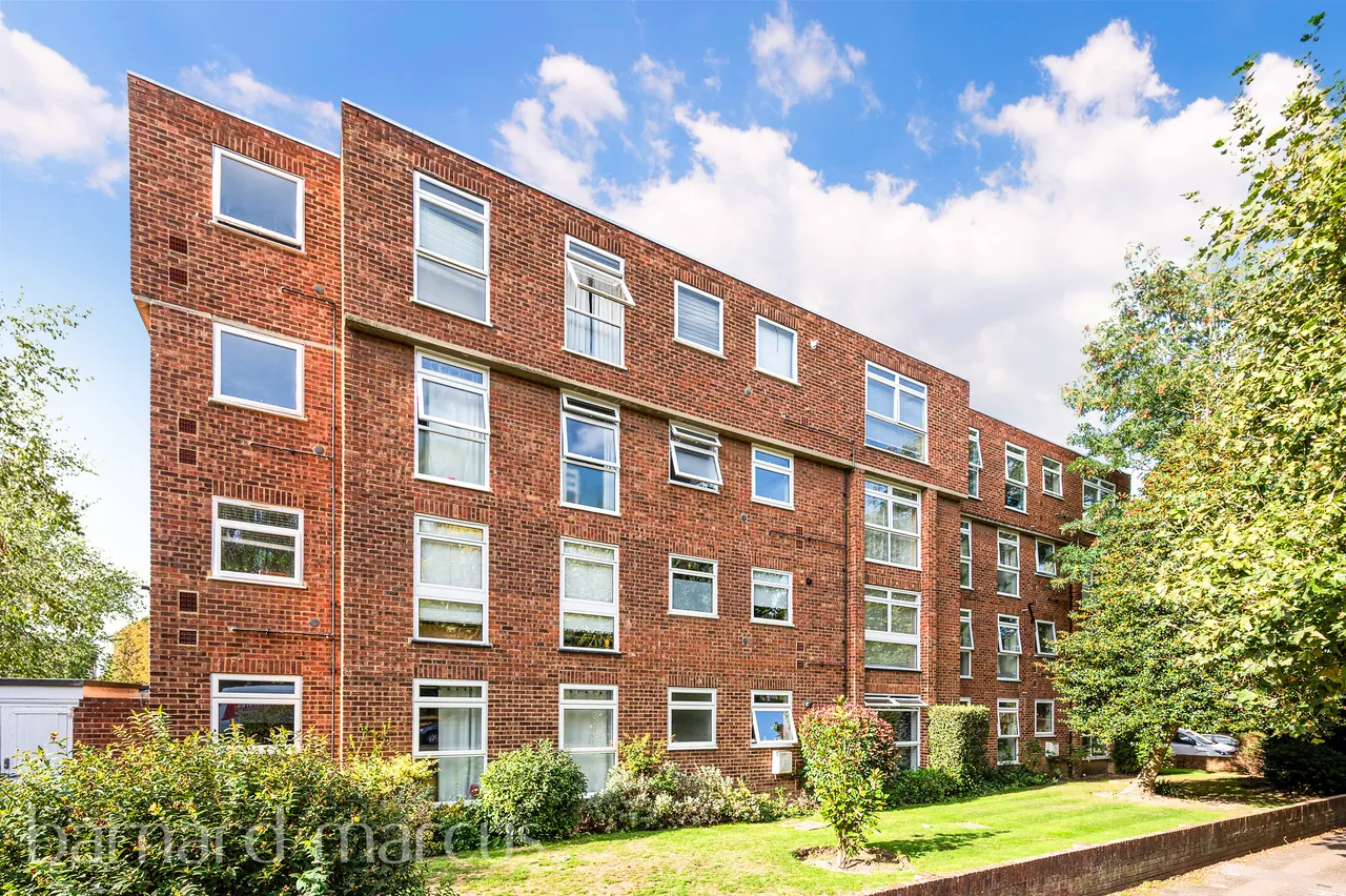 2 bed flat to rent — Catherine Road, Surbiton