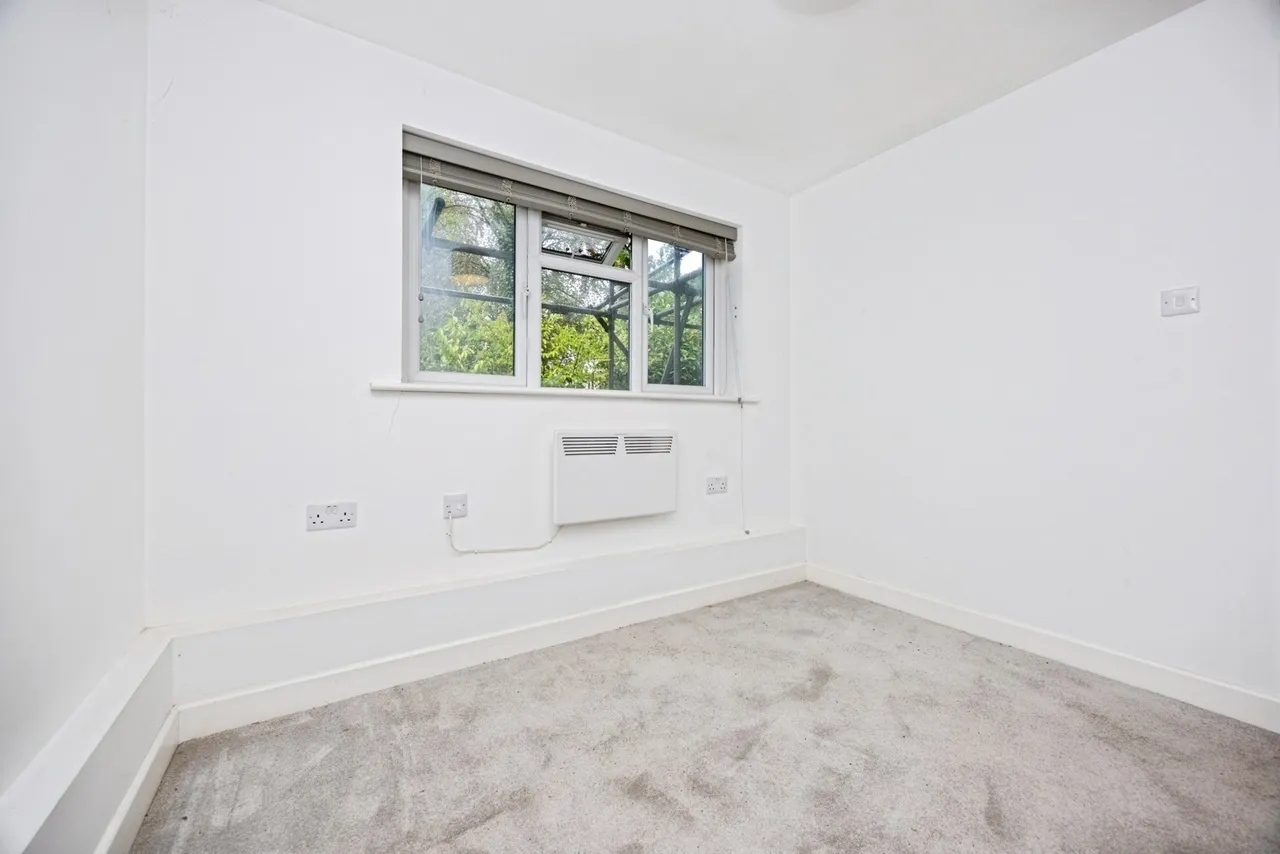 Trimmers Field, Farnham, GU9, photo 27