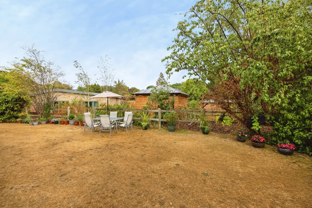 Trimmers Field, Farnham, GU9, photo 6