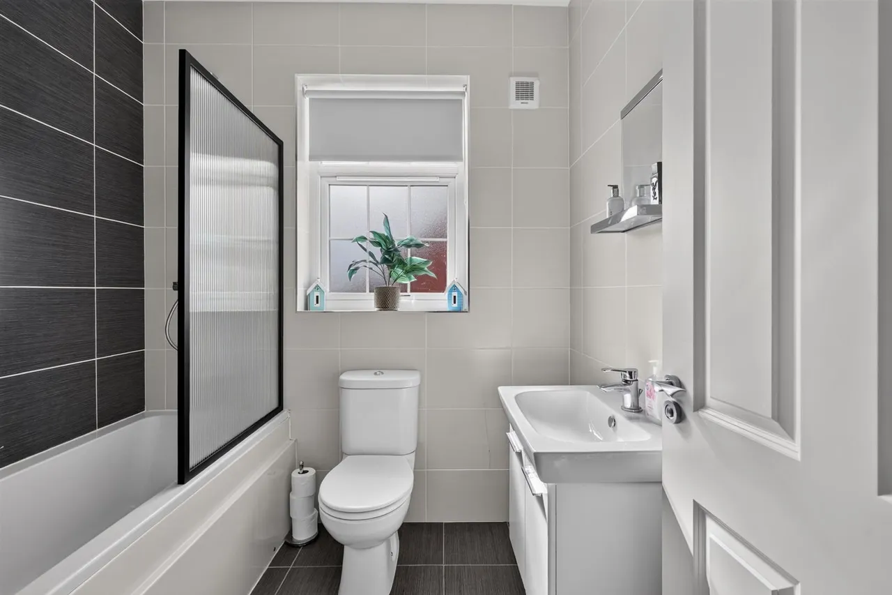 Breton View, Lisburn, BT28, photo 27