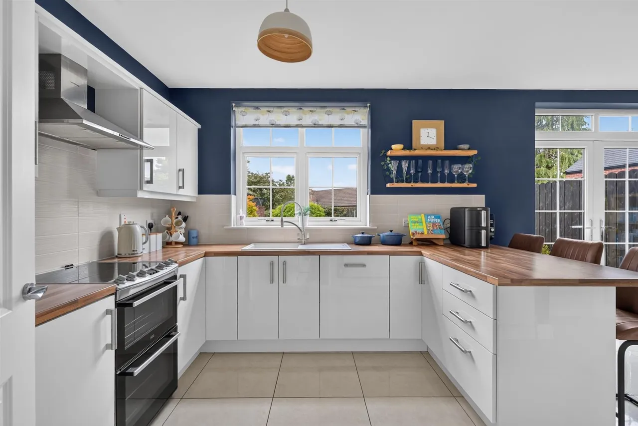 Breton View, Lisburn, BT28, photo 8