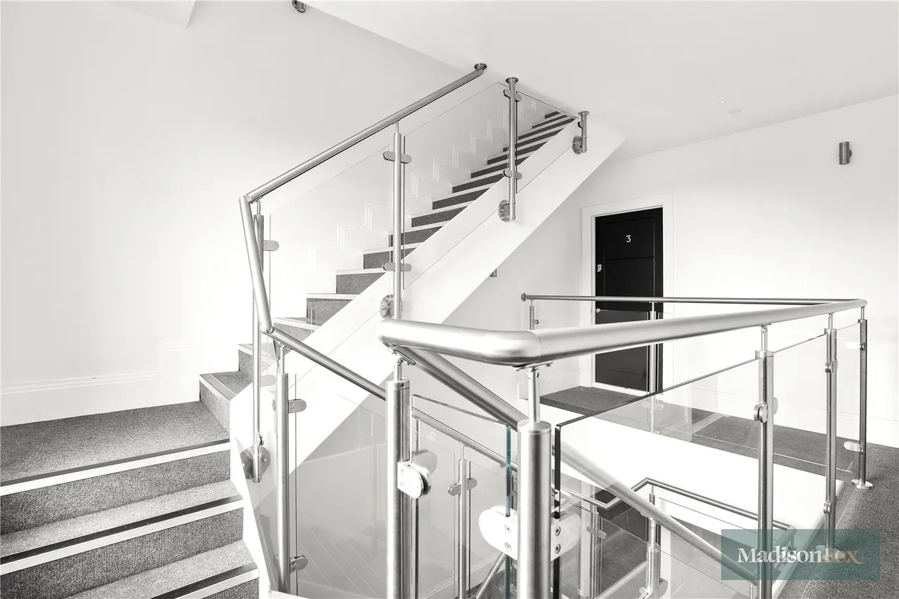 Manor Road, Chigwell, IG7, photo 26