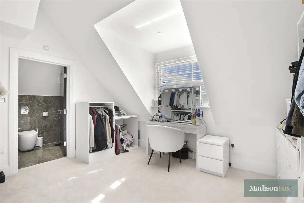 Manor Road, Chigwell, IG7, photo 22