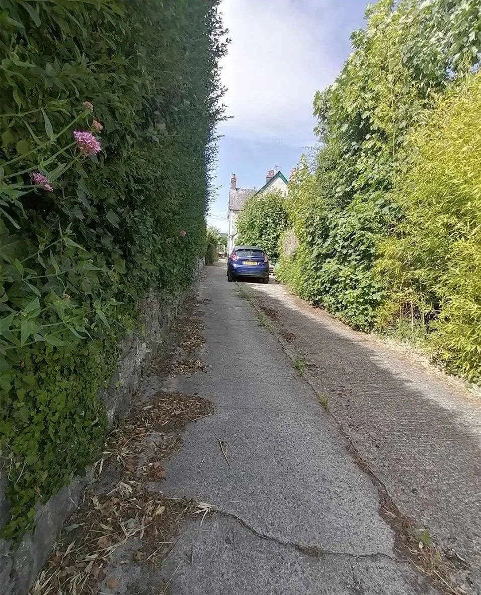 Amlwch Road, Benllech, photo 13